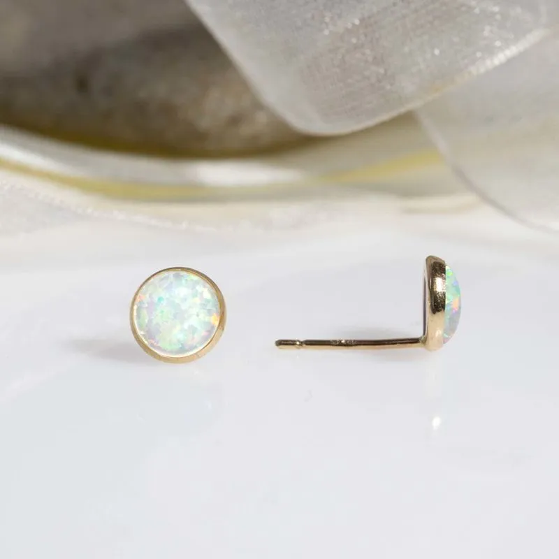 14K Yellow Gold Round White Opal 4mm Stud Earrings