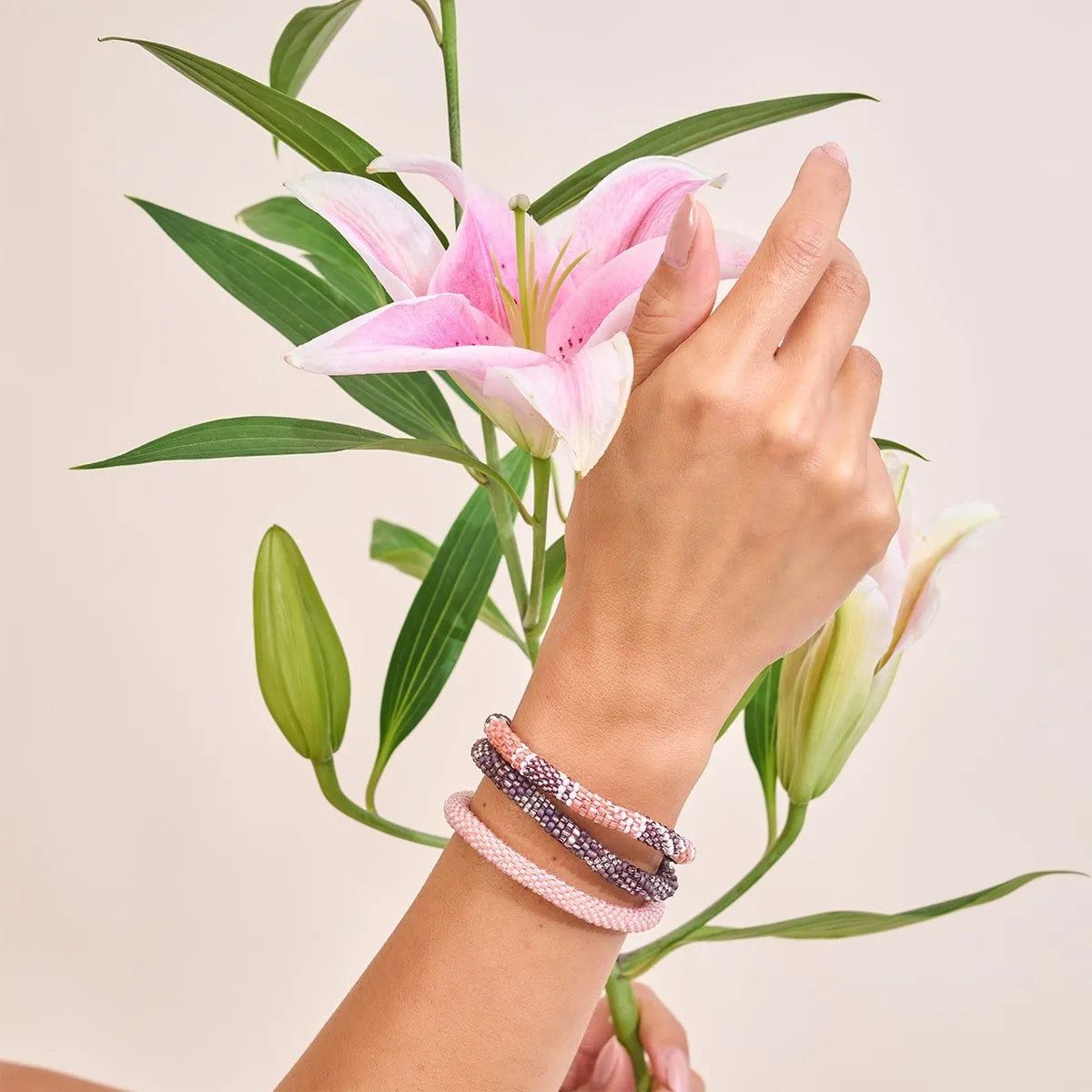 Amethyst Grove | Himalayan Glass Bead Bracelet