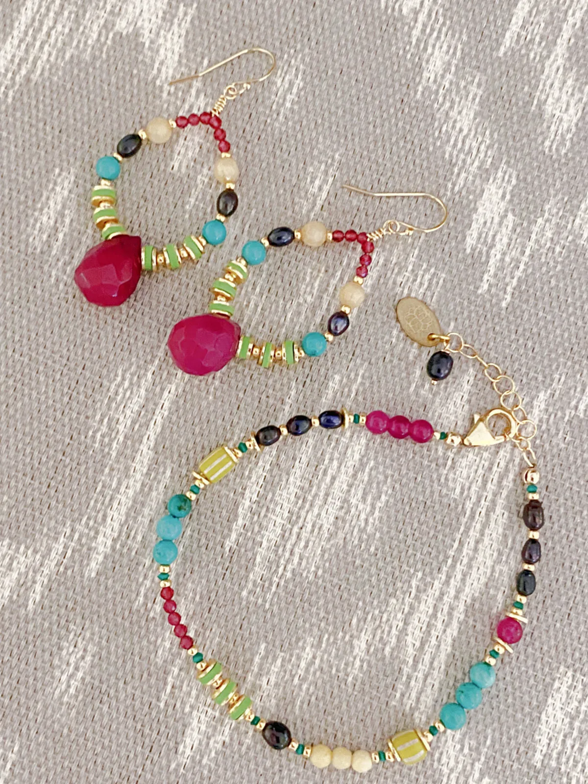 Cabo Beaded Collage Bracelet by Anne Vaughan