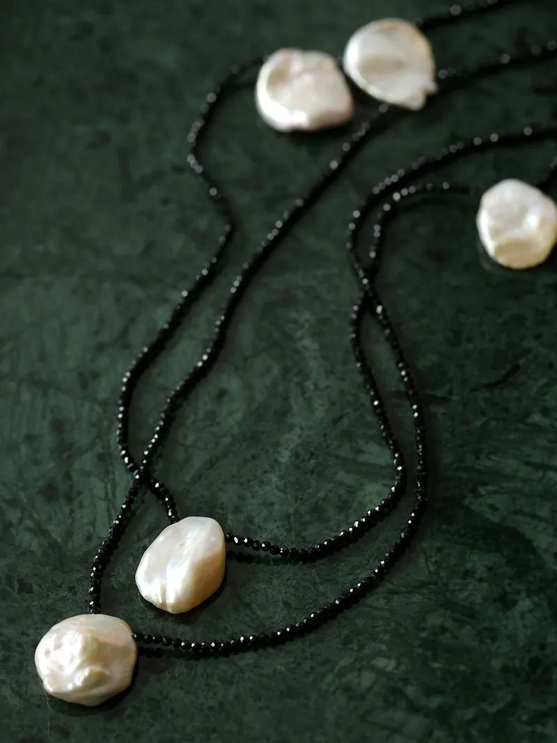 Large Petal Baroque Pearl Black Spinel Necklace-Five Pearls