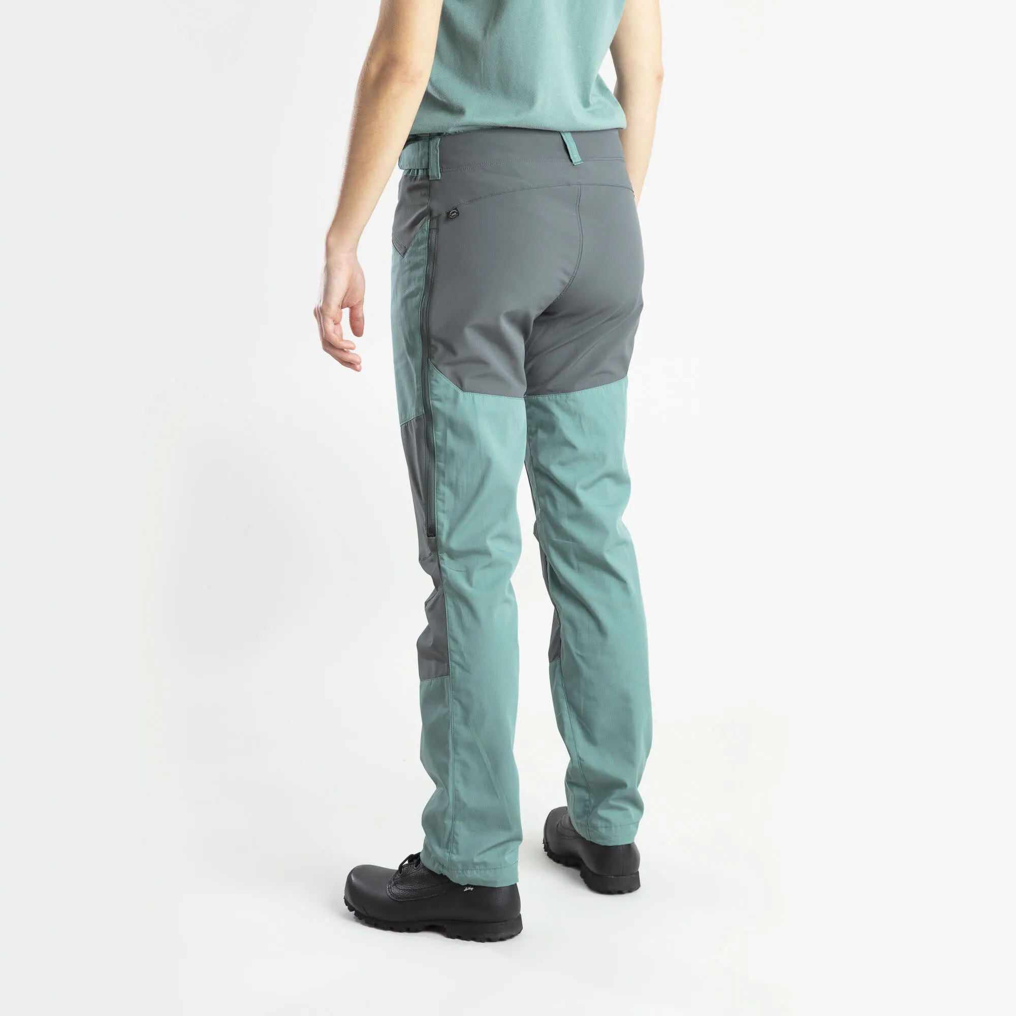 Lundhags Women&#x27;s Makke Light Pant Jade/Dark Agave | Buy Lundhags Women&#x27;s Makke Light Pant Jade/Dark Agave here | Outnorth