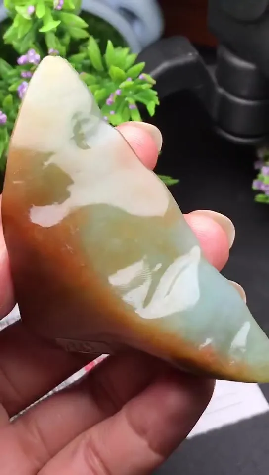 Natural Jade Rough Jadeite Raw (59g,6.1x5.3x1.5cm)-V883