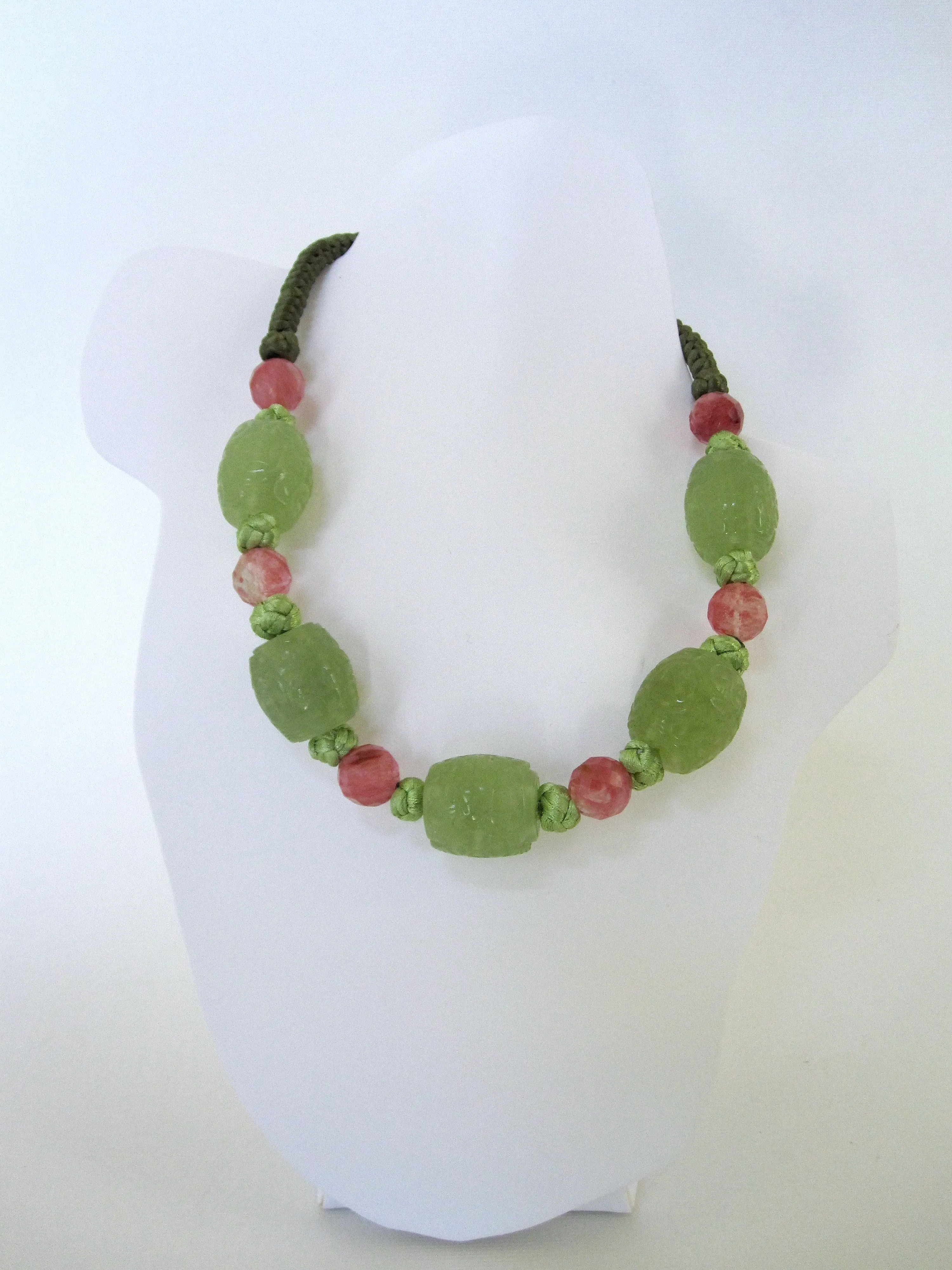 Shiu Jade Cherry Quartz Green Chinese Knots Necklace