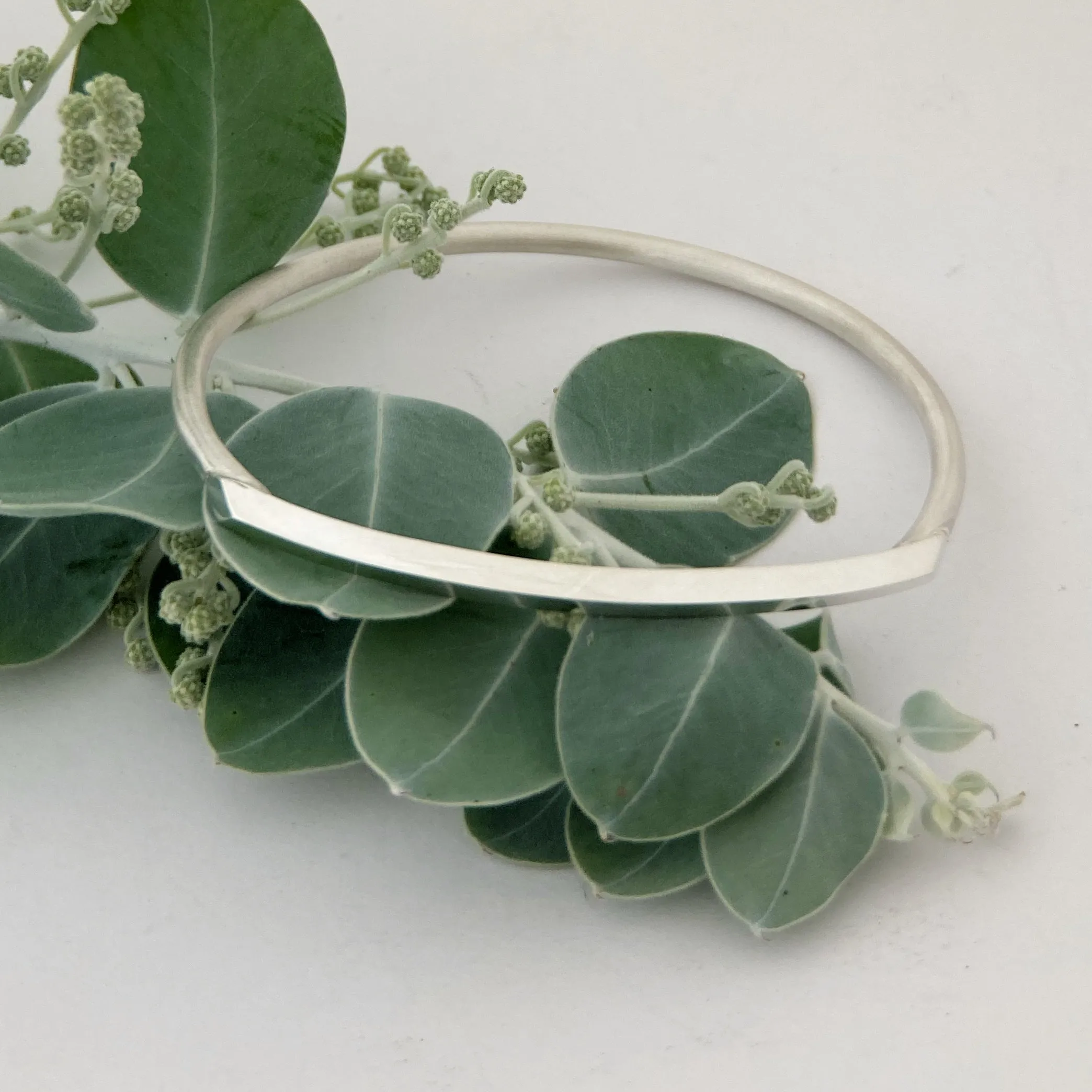 Square curve sterling silver bangle