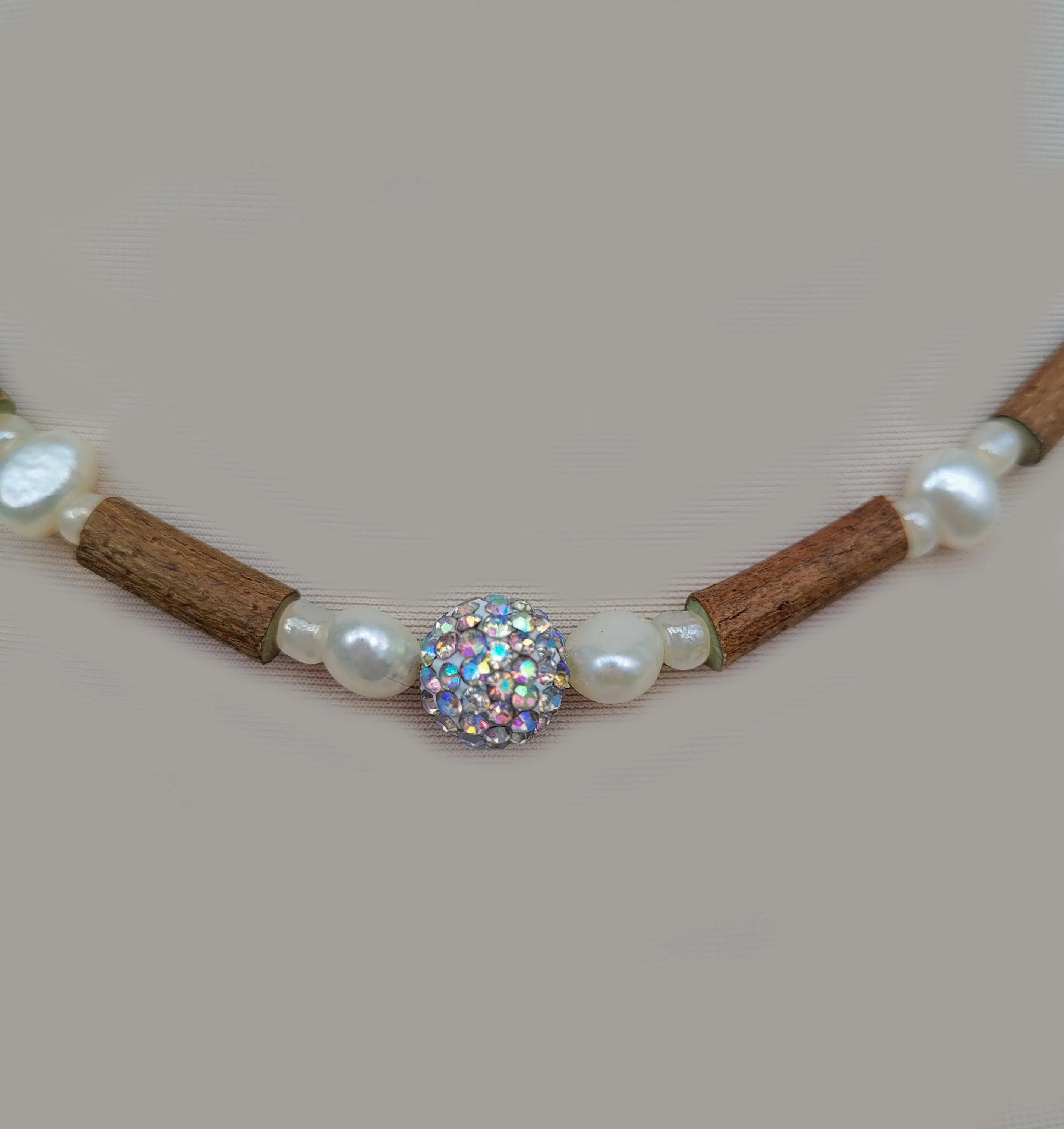 Wooden Necklace Women, Natural Therapeutic Hazelwood Pearl Crystal Stone Necklace Choker, Healing Gemstones Adult , Real Fresh Water Pearls